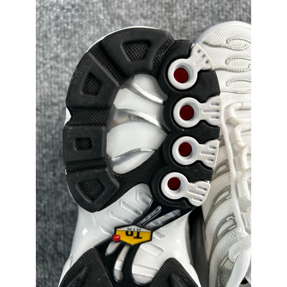 Nike Air Max Plus TN Women's 6 White Gray Black Running Shoes - Picture 10 of 12